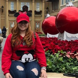 Meet your Posher, Alexis